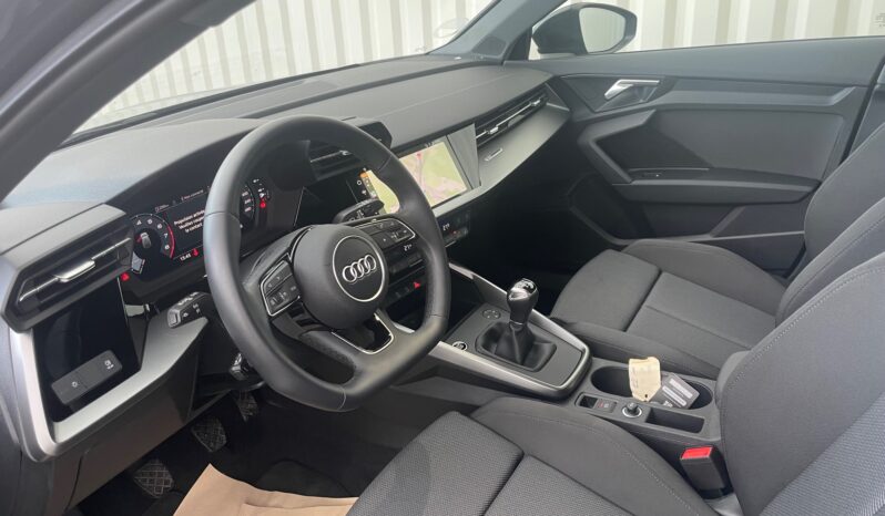 
								Audi A3 Sportback TFS1 110 plein									