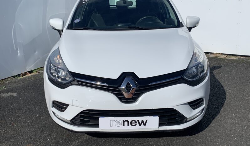 
								Renault Clio IV plein									