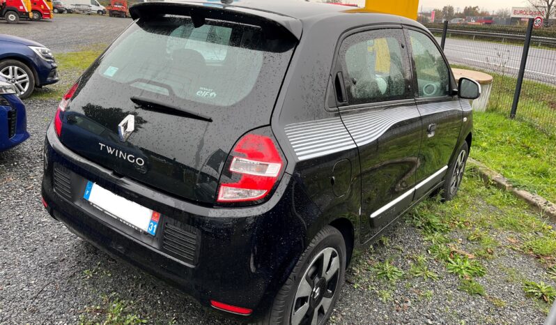 
								Renault Twingo III plein									