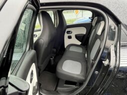 
										Renault Twingo III plein									